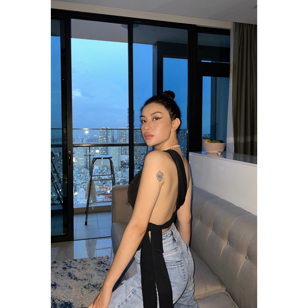 Áo nữ thiết kế- New Arrival-Áo croptop chéo vai Untamed có sẵn mút ngực đen chéo lưng sexy cá tính quyến rũ ELE