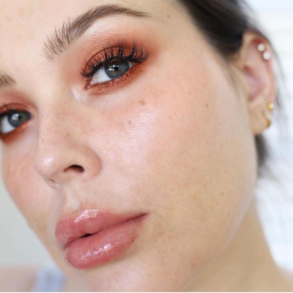 Kem lót sáng da chống nắng Bobbi Brown Illuminating Face Base SPF25 Minisize | BigBuy360 - bigbuy360.vn