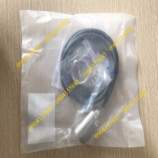 Cảm biến tiệm cận E2E-X10E1
