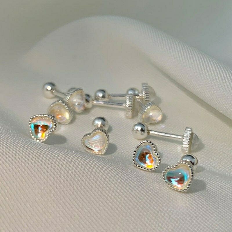 Bông Tai Trái Tim Đá Moonstone Nhân Tạo Chuôi Bi Bạc Ý S925 Cao Cấp Giá 1 Chiếc - BLACMEO