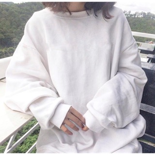 Áo SWEATER TRẮNG TRƠN BASIC