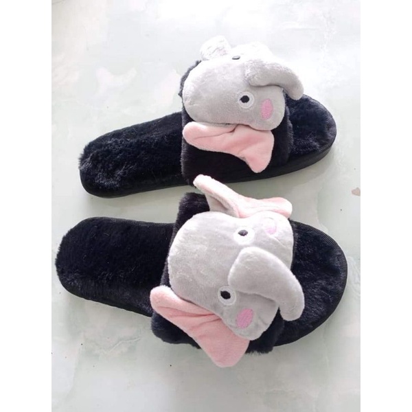 Dép mang trong nhà cao cấp.