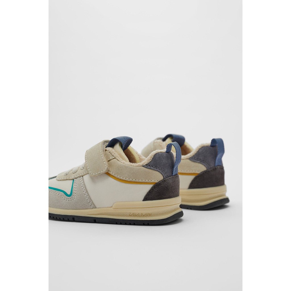 Giày sneaker Z.a ra da lộn kẻ xanh