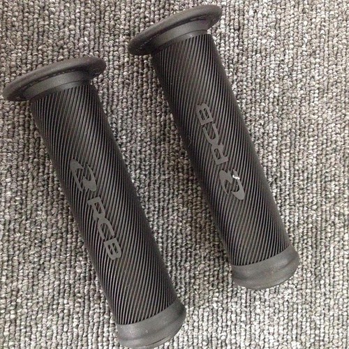 Bao Tay rcb Sọc Ngắn