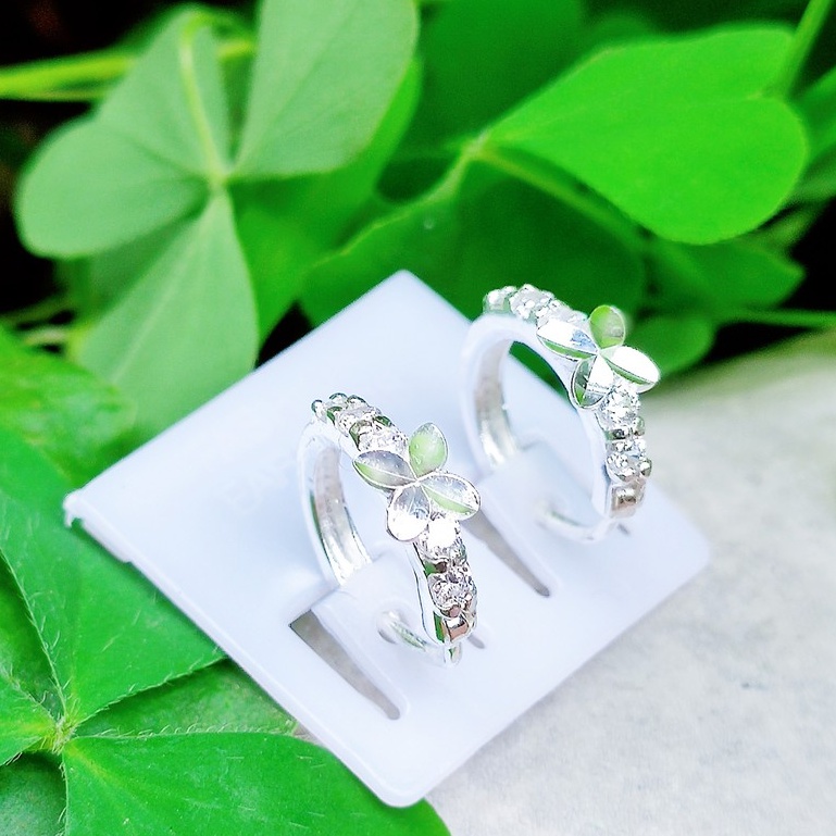 Bông tai bạc bông tròn cỏ may mắn viền đá( hàng kỹ)