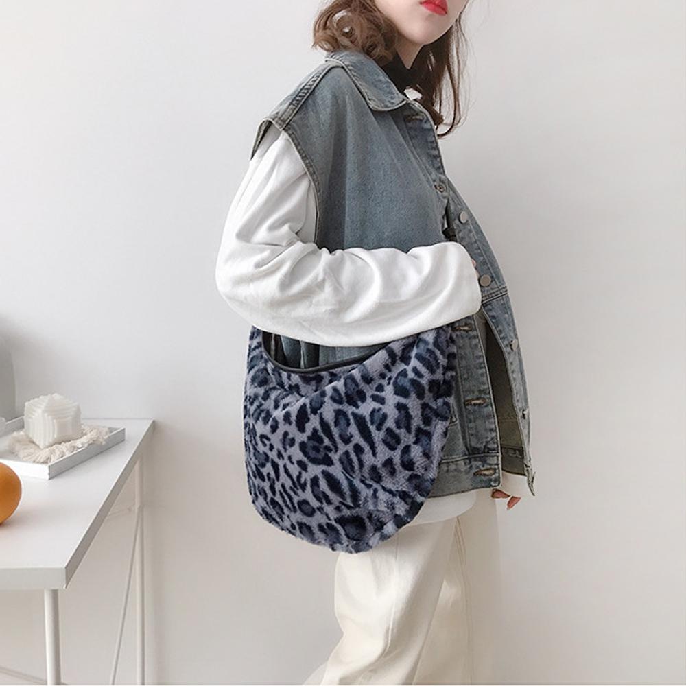 CACTU Túi Đeo Chéo Phủ Lông Họa Tiết Da Báo Thời Trang Sành Điệu