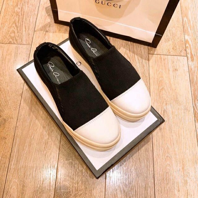 Giày slip on nữ R.O nâng đế 2021, giày thể thao nữ lười chất vải canvas đen mũi tròn phối trắng full box