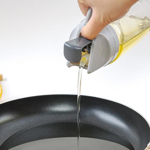 Dụng cụ mở nắp chai dầu ăn tự động kích thước lớn