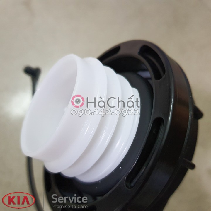 Nắp bình xăng bên trong i10 Morning ... dùng cho nhiều dòng xe Hyundai & Kia, nhập khẩu chính hãng HYUNDAI MOBIS
