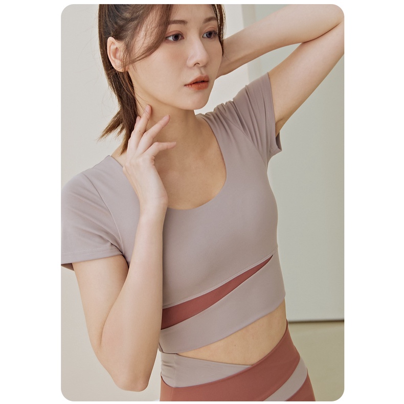 Áo Thun Thể Thao Ngắn Tay Có Mút Ngực Màu Sắc Thời Trang Cho Nữ