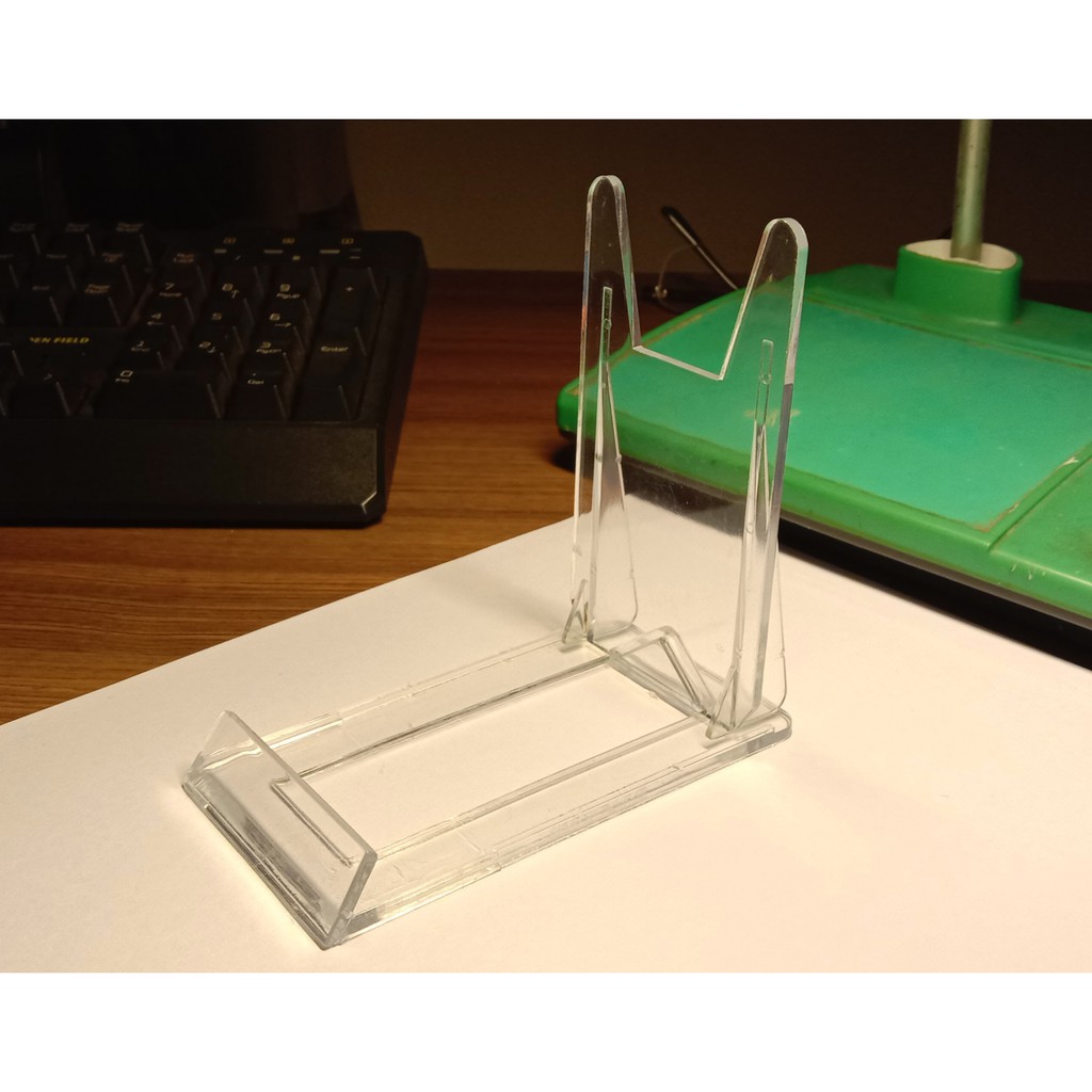 Khung nhựa bảo vệ và đế trưng bày thẻ bài