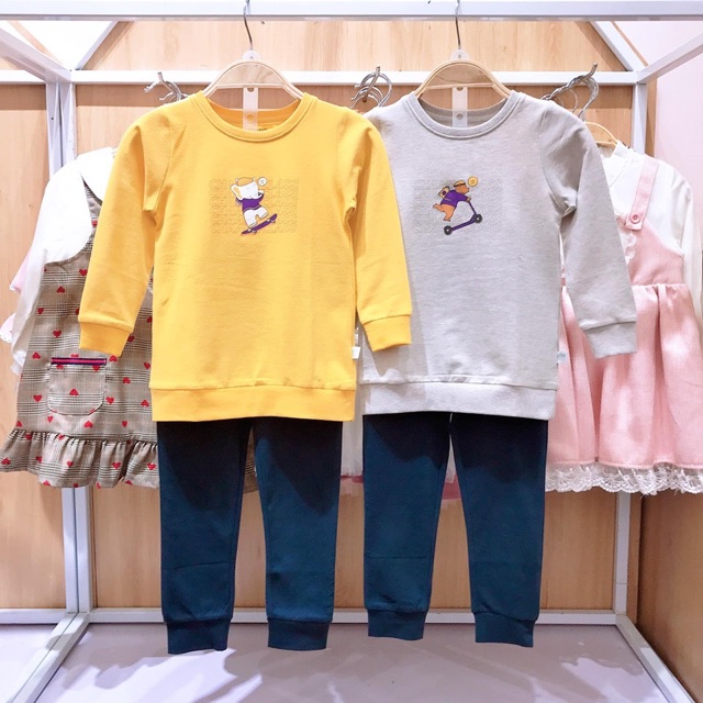 Áo nỉ dài tay Chaang