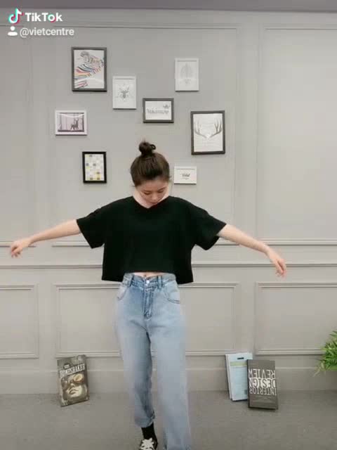 Áo croptop cổ tim trơn cá tính VCT | BigBuy360 - bigbuy360.vn