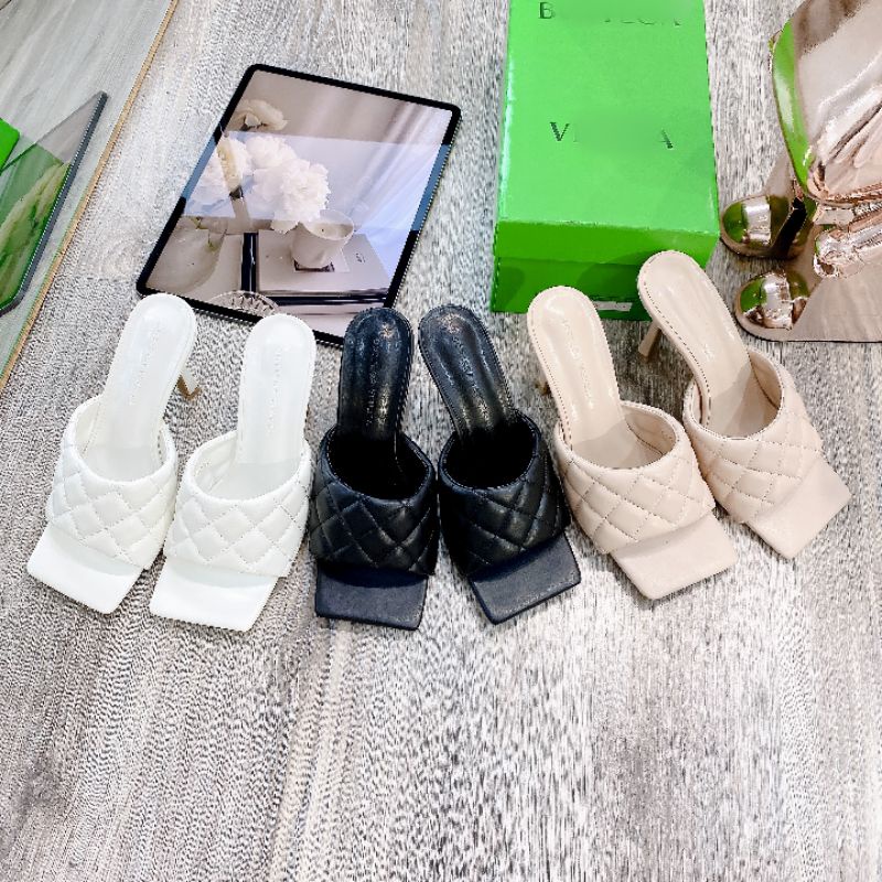 Guốc Bottegaa da trần trám ô phồng đen trắng nude