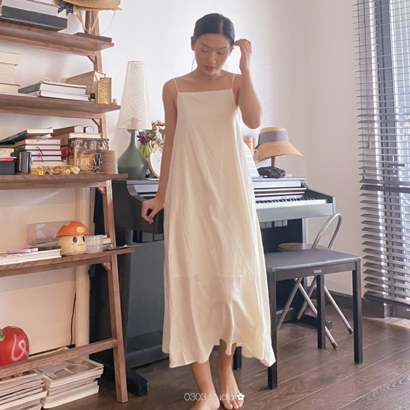 | 0303 studio | Đầm 2 dây linen hở lưng - dòng Lam Khuê