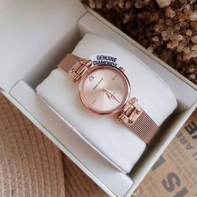 Đồng hồ nữ Anne Klein AK/3002RGRG dây mesh kim loại nữ tính