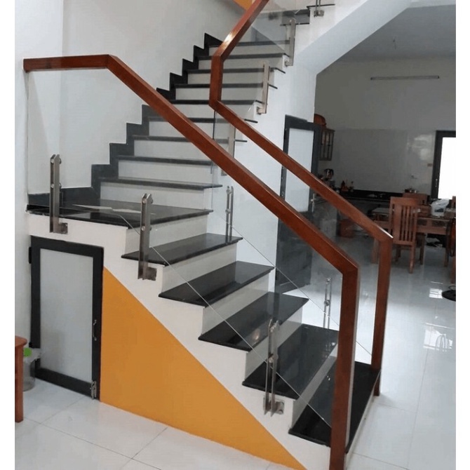 Trụ cầu thang kính bắt cạnh inox sus 304