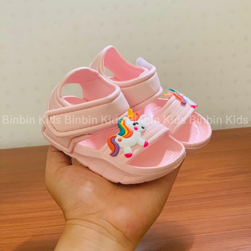 Sandal siêu nhẹ cho bé gái từ 6tháng đến 2tuổi đi siêu nhẹ, siêu mềm, siêu êm mẫu mới nhất 2022