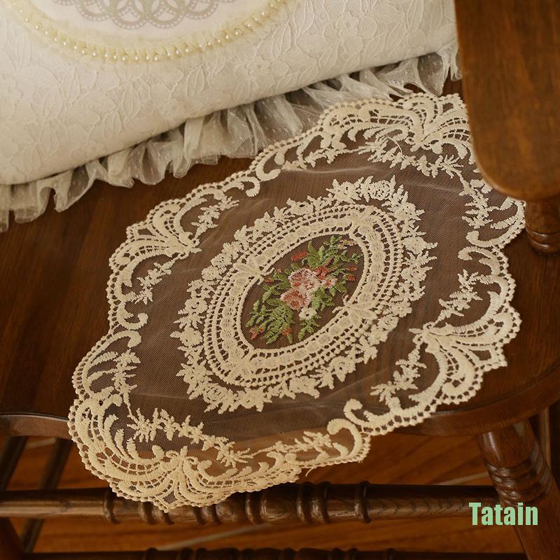1 tấm lót bàn ăn phối ren phong cách châu Âu