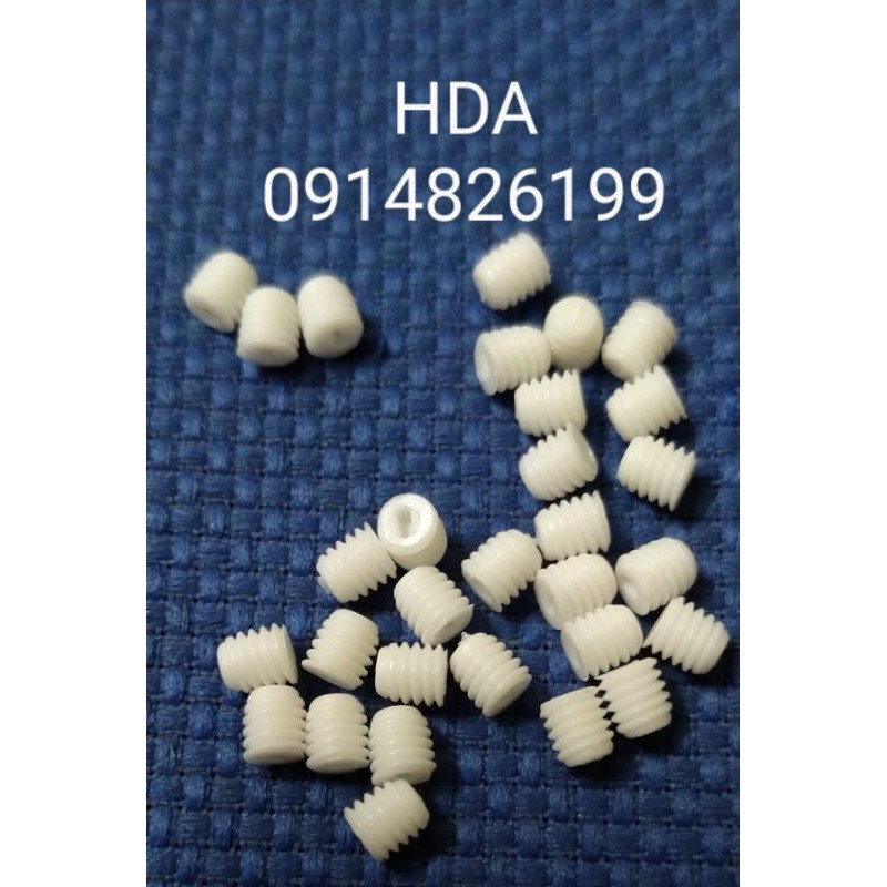 10cái vít trí nhựa M4*5