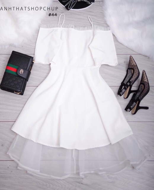 Đầm 2 dây rớt vai dễ thương nhẹ nhàng | BigBuy360 - bigbuy360.vn