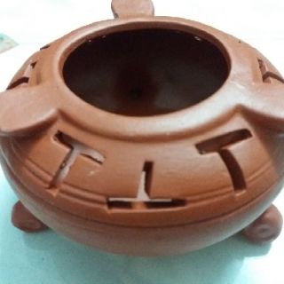 Lư gốm đốt trầm