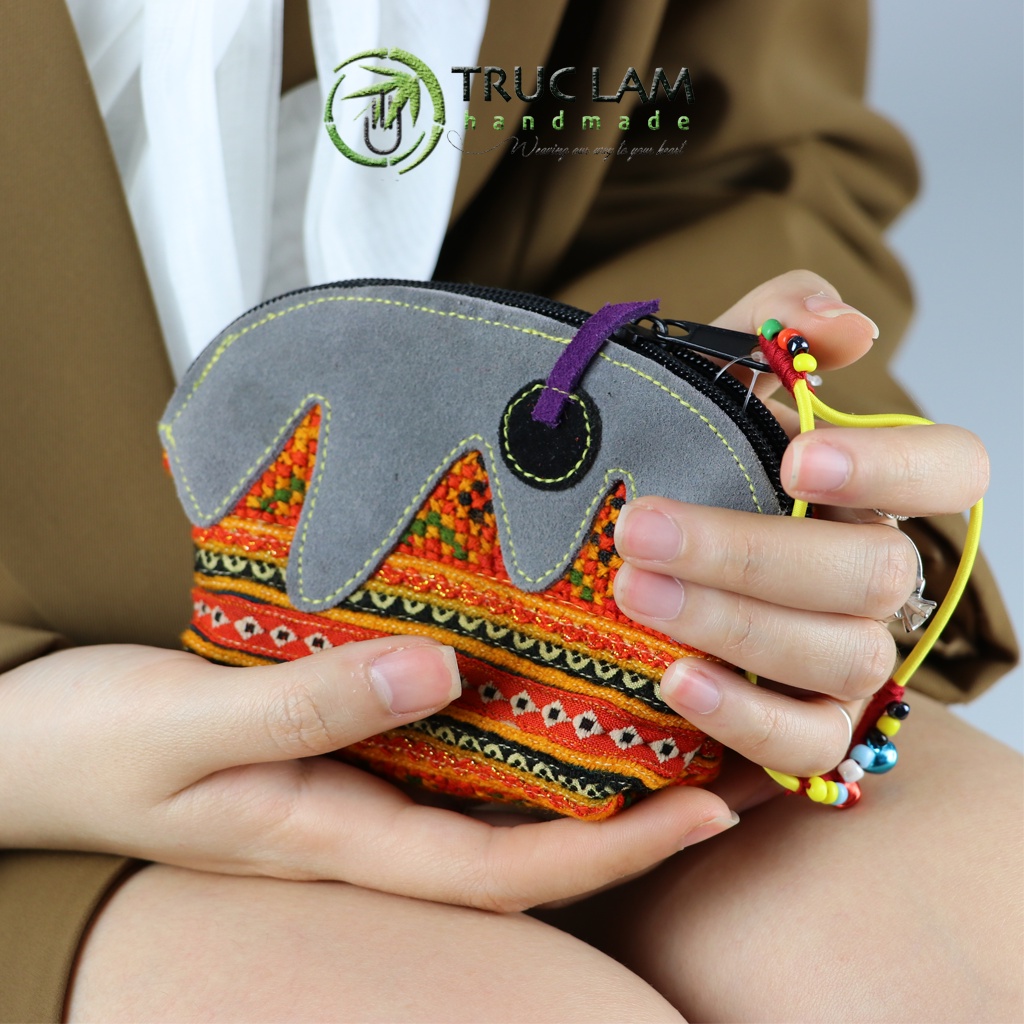 Ví Cầm Tay Nữ VÍ Sò Cầm Tay Vải Thổ Cẩm Phối Vải Da Lộn Có Gắn Vòng Chuông (B) - Trúc Lâm Handmade