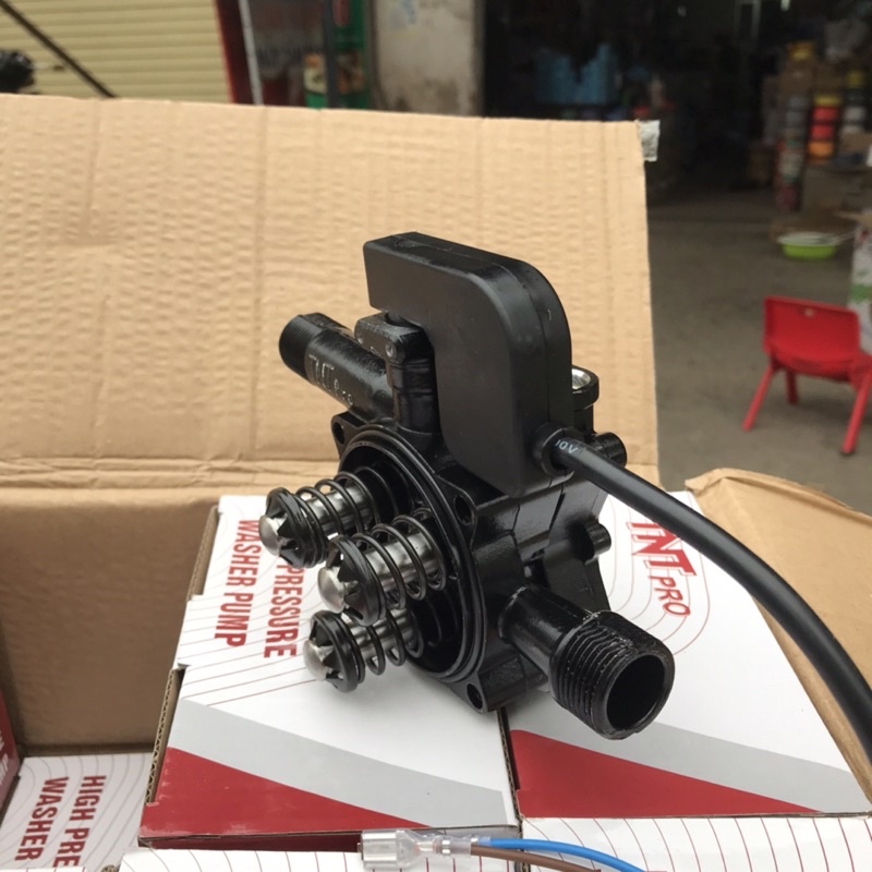 Đầu bơm áp lực mini TNT PRO - Đầu máy rửa xe gia đình 3 pittong kèm rơ le