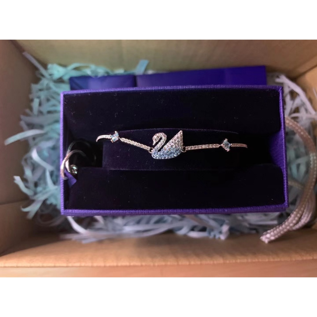 Vòng Tay Thiên Nga Xanh Có Biểu Tượng Trong Hộp Quà Đẹp