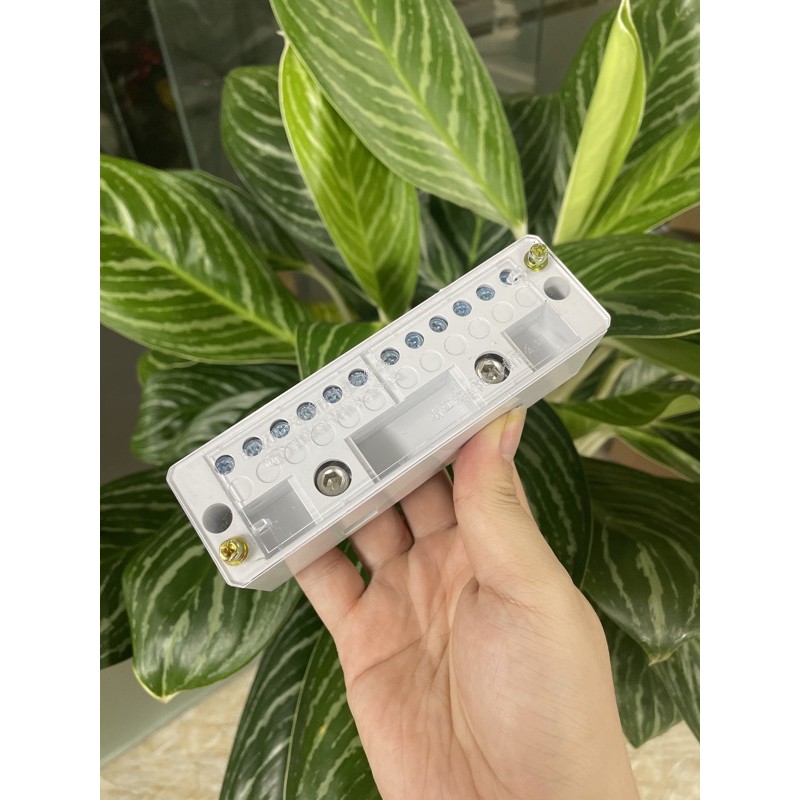 Cầu Đấu Chia Dây Điện Đôi 1 Ra 6 FC6