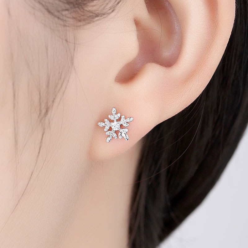 Khuyên tai bạc 925 hoa tuyết Robin xinh xắn dễ thương nhỏ nhắn đáng yêu Dế Bạc - K4201