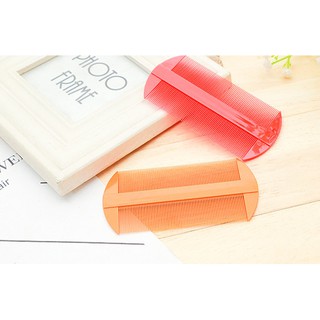 Lược nhựa chải chí