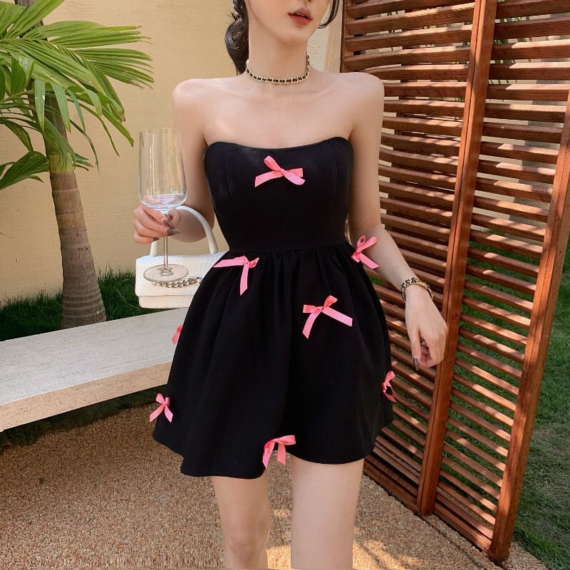 Có sẵn_Váy quây thắt nơ đen hồng Rose