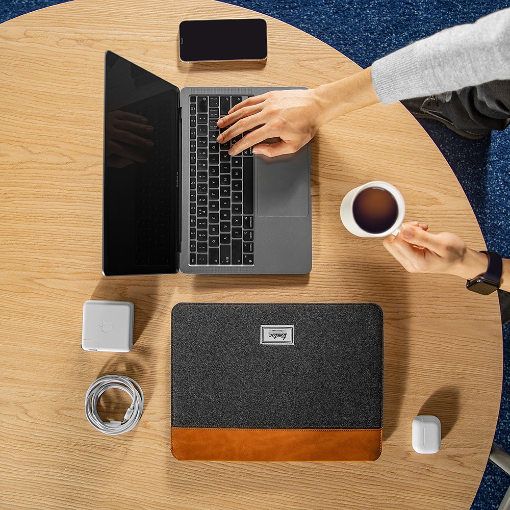 TÚI CHỐNG SỐC TOMTOC (USA) FELT & PU LEATHER FOR MACBOOK PRO/AIR 13″ NEW - H16-C02Y - HÀNG CHÍNH HÃNG