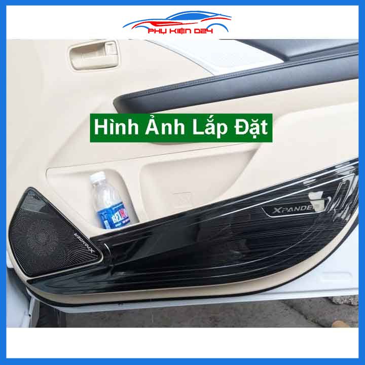 Bộ ốp màng loa vân Titan cho xe Xpander 2018-2019-2020-2021-2022 chống xước trang trí nội thất ô tô