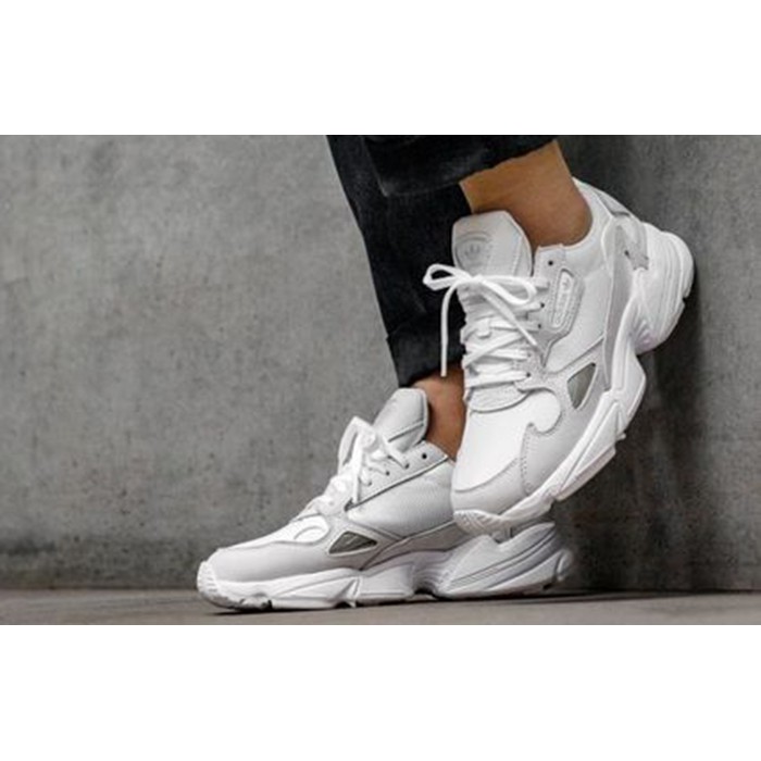 Giày thể Thao ADIDAS FALCON WHITE SILVER – B28128 Chính Hãng 100%