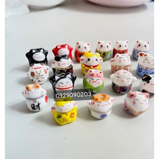 Mèo sứ mini Maneki Neko (Lỗ xỏ dọc)
