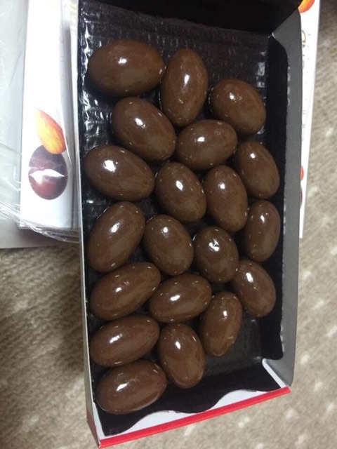 Socola Almond Meiji hạnh nhân- Nội địa Nhật