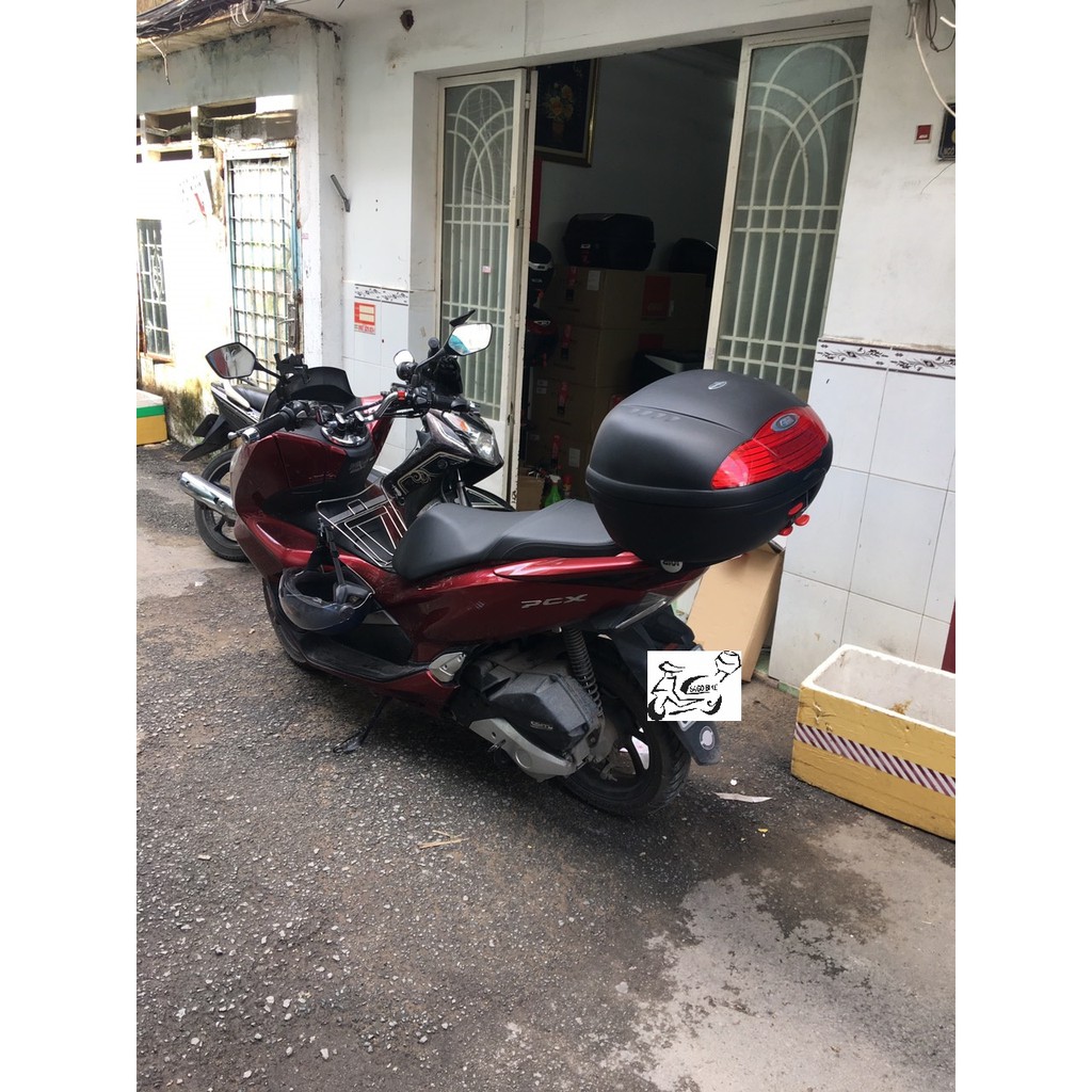 Thùng xe PCX  thùng Givi E450N, baga SRV PCX, hàng Givi chính hãng, bảo hành 2 năm