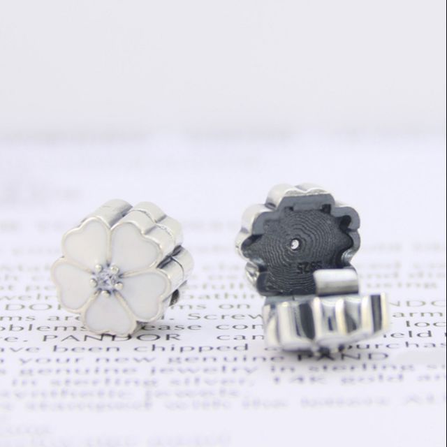 Hạt charm clip hoa trắng bạc 925 (vừa tất cả các vòng tay)