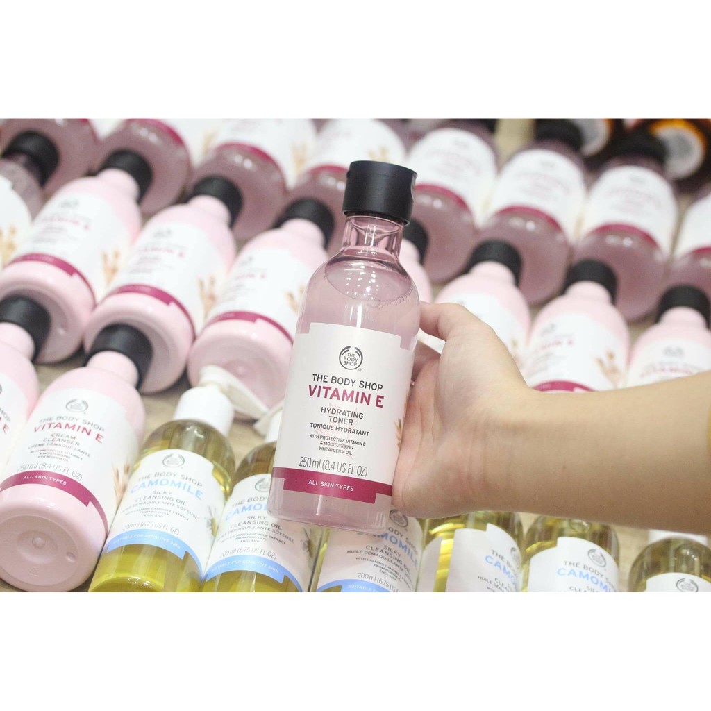 Nước hoa hồng The Body Shop Vitamin E Hydrating Toner.