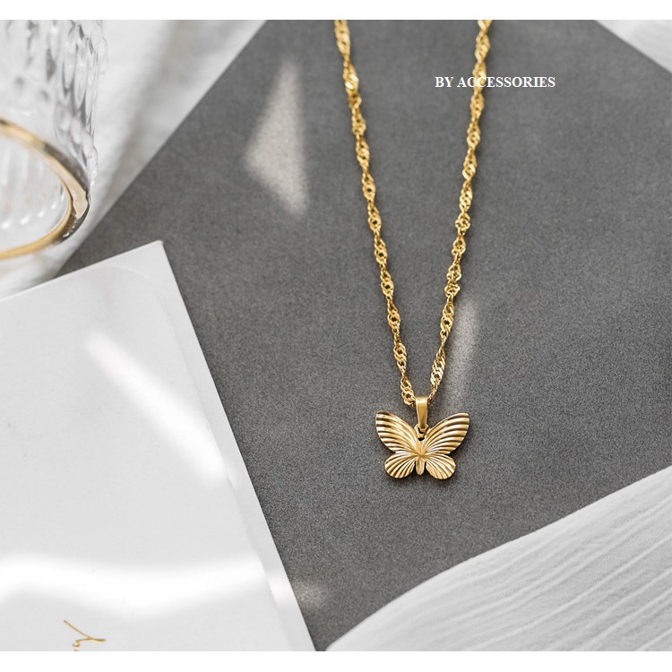 Vòng cổ choker titan xích khoen xoắn mặt bướm không gỉ