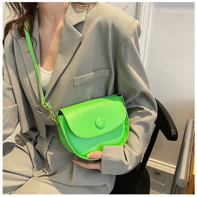 Túi Đeo Chéo Vai Nhỏ Màu Trơn Thời Trang Mới 2022 NB00336