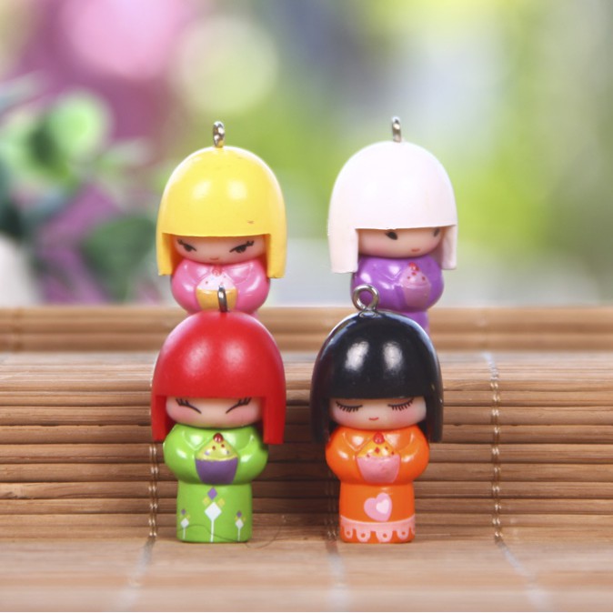 Combo 04 mô hình cô gái Nhật mặc kimono thích hợp làm móc chìa khóa, DIY