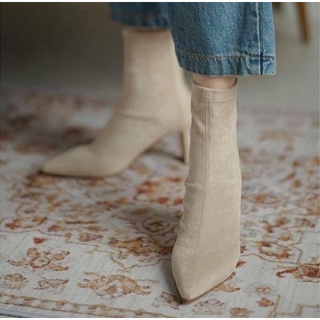 Boot gót trụ mảnh