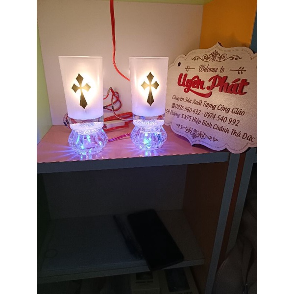 Cặp đèn ly điện thủy tinh đế bầu cao 15cm chân đế có đèn LED xanh - đèn thờ công giáo
