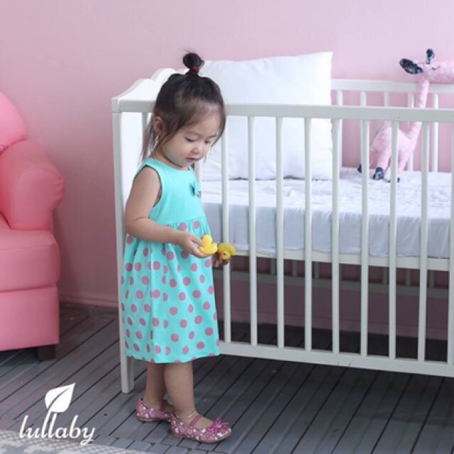 Đầm sát nách bé gái Lullaby