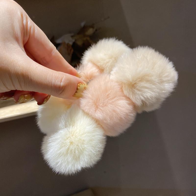 Kẹp càng cua cục bông cute - UniLabel