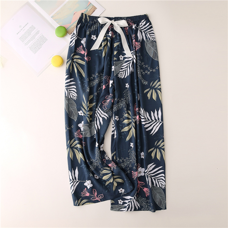 Quần dài ống rộng in họa tiết đáng yêu cho nữ | BigBuy360 - bigbuy360.vn