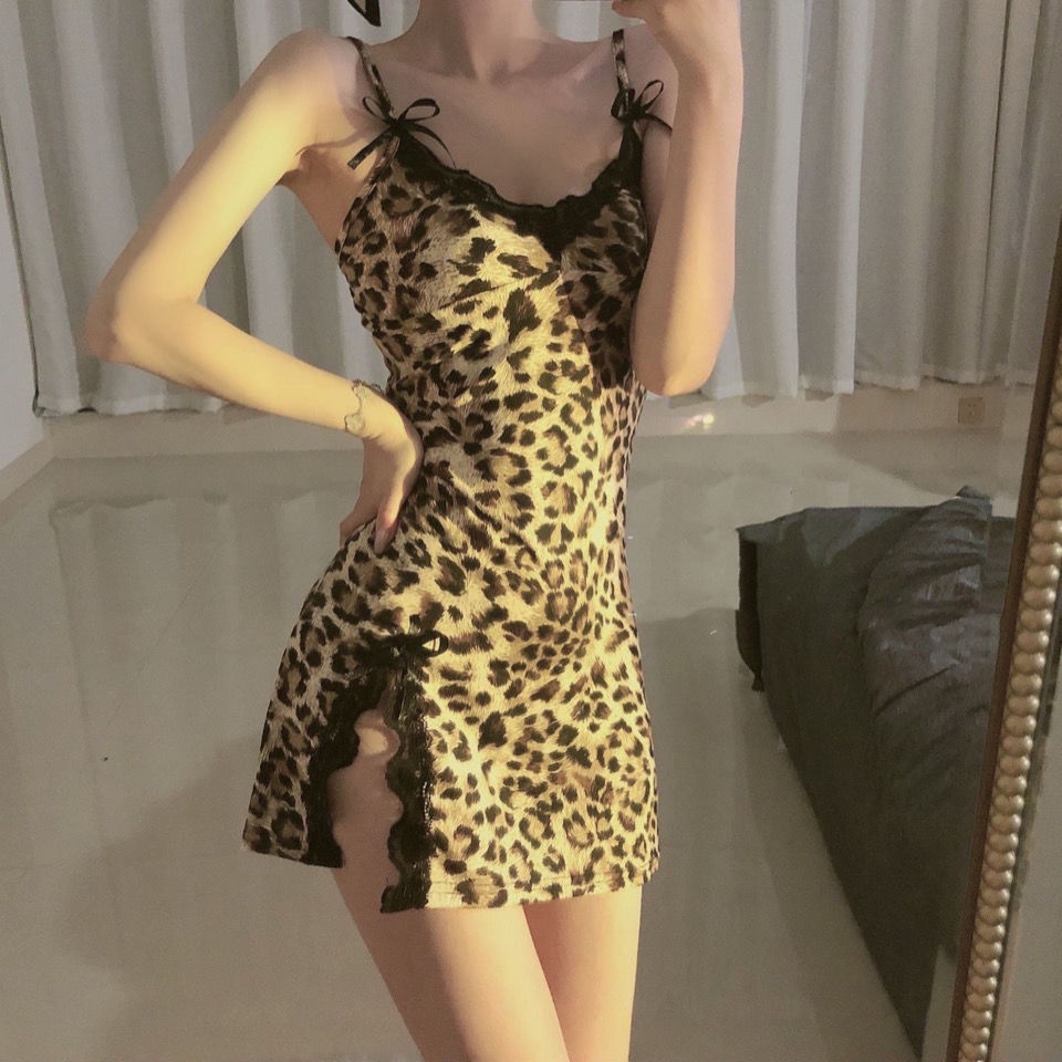 Đầm Ngủ Hai Dây Cổ Chữ V Phối Ren Họa Tiết Da Báo Thời Trang Mùa Hè Cho Nữ